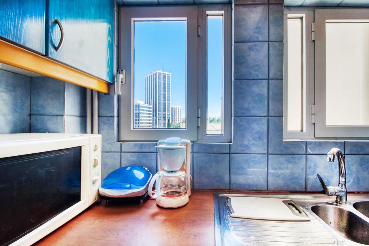 Spacious Flat Near Ampelokipoi Metro Station เอเธนส์ ภายนอก รูปภาพ